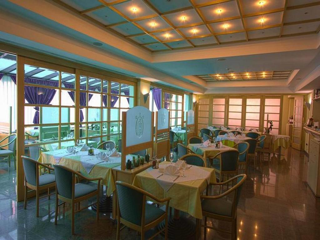 Hotel Cubic Laktaši 外观 照片