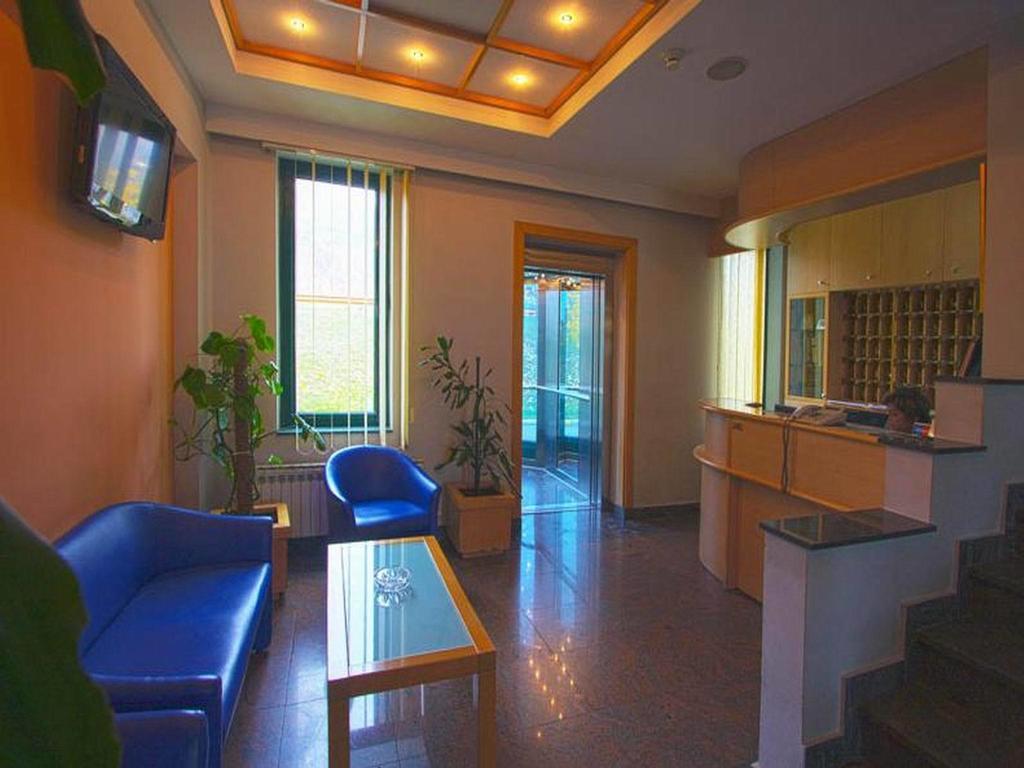 Hotel Cubic Laktaši 外观 照片