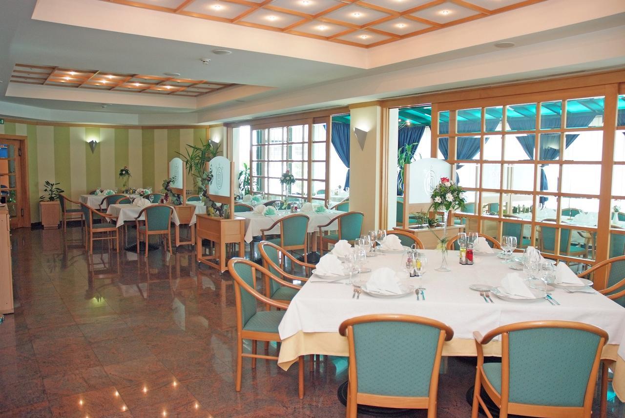 Hotel Cubic Laktaši 外观 照片