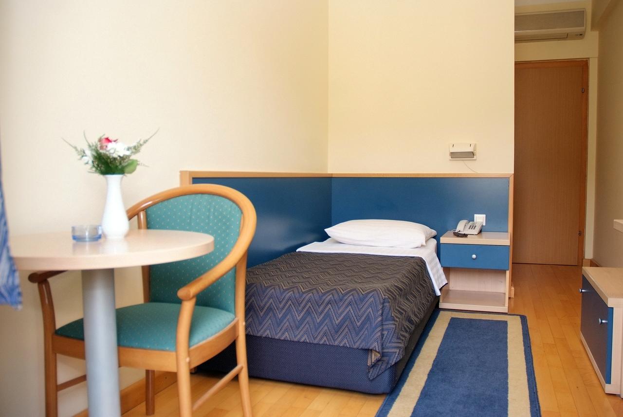 Hotel Cubic Laktaši 外观 照片